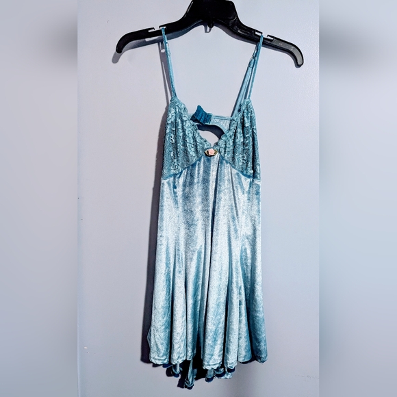 dELiA*s Dresses & Skirts - dELiA*s Blue Velvet Chemise with Lace Detail